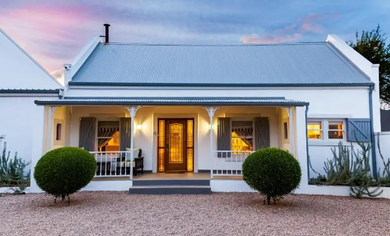 Karoo Masterclass House and Karoo Masterclass Cottage - Accommodation Prince Albert
