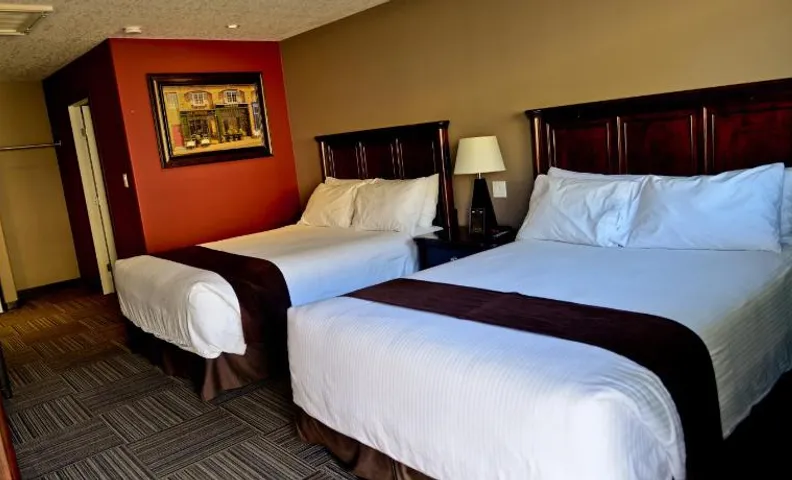 121 Steakhouse & Motel