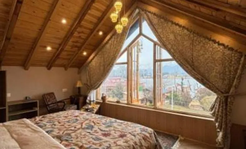 Weather cottage
