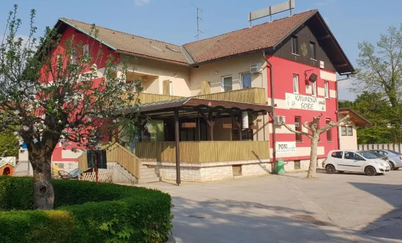 PONI NAKLO - Sobe Marinšek