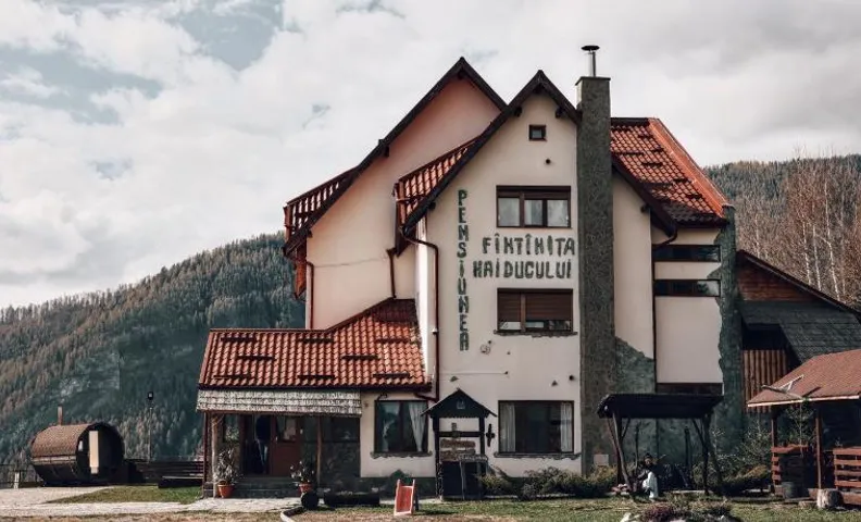 Fântâniţa Haiducului - Refugiu în natură & bucătărie locală