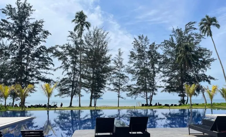 Getawayhub Roxy Sematan Beach Apartment