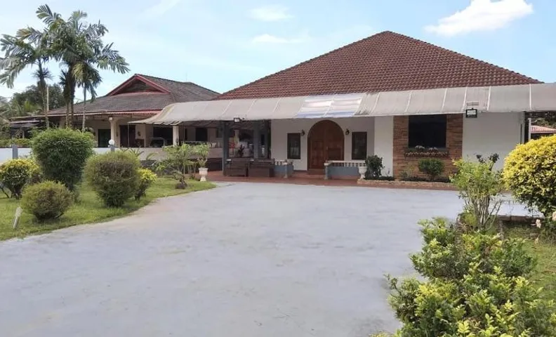 Spacious Bungalow with Large Outdoor in Sabah