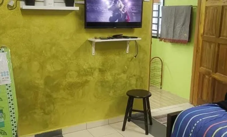 Syedeyina Roomstay