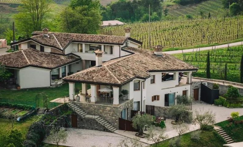 Maravida Vacation Rooms