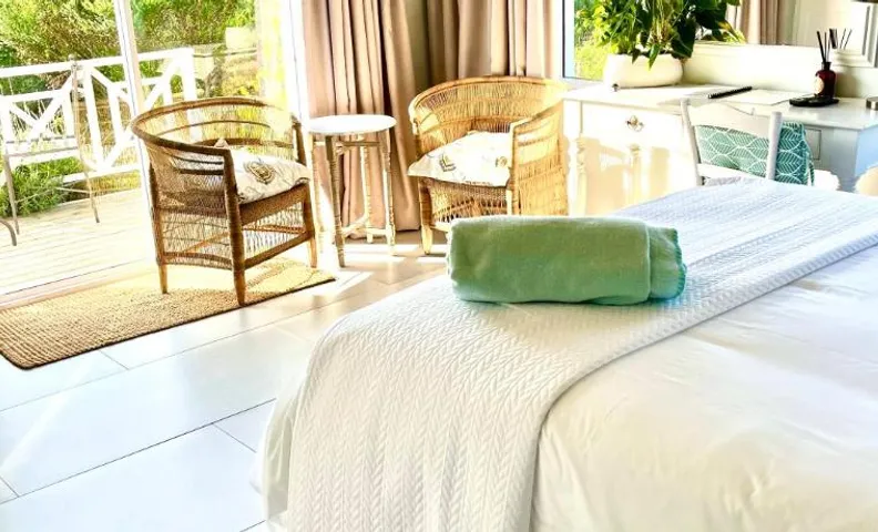 The Lily Suite