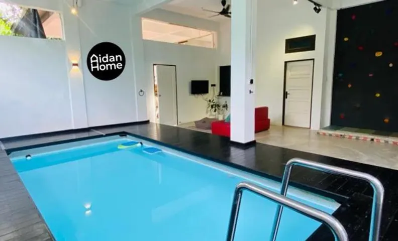 AIDAN HOME 1 Private Indoor Pool