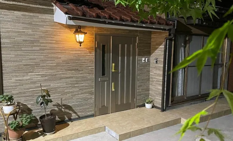 Private House Relax Inn Walking Distance to Costco Outlet Free Parking 4 Cars BBQ 広い一棟貸しRelax Inn 最大