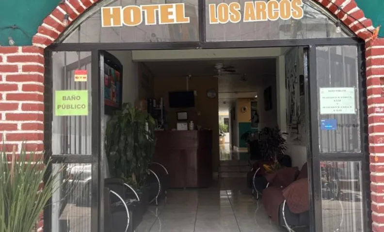 Hotel Los Arcos