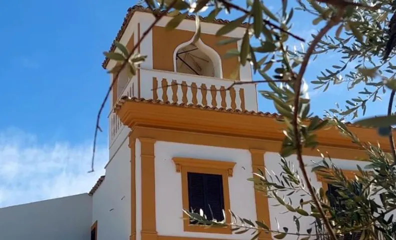 Casa Torre Chimera