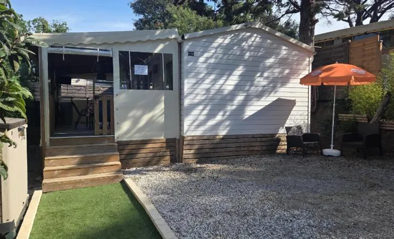 MOBIL-HOME RESIDENTIEL 6-8 PERSONNES Var