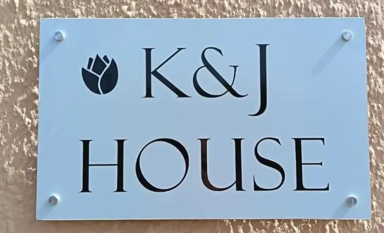 K&J House