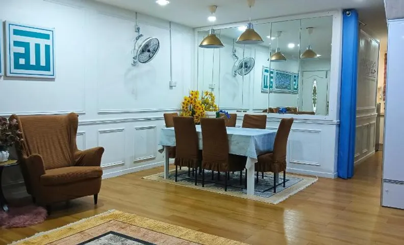 ManMai Homestay 4AC 3BED Mesra Solat Double Storey