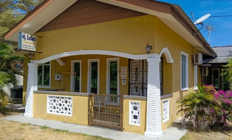 Homestay Haji Salleh by LTS