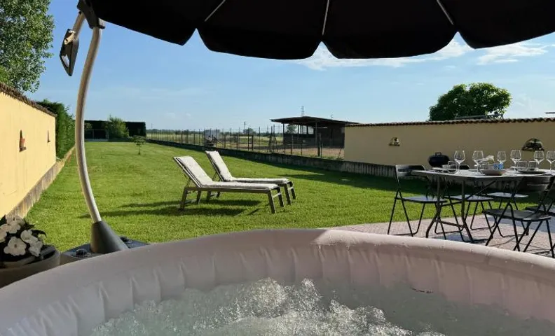 Casa con giardino tra Asti e Torino, Relax nel verde