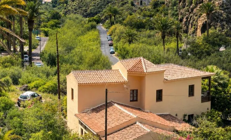 Large house in the best weather area