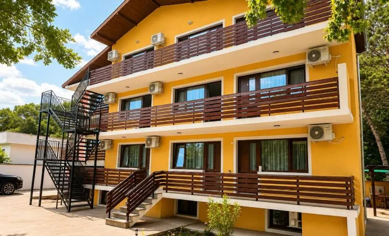 Kalabria Guest House Pool, BBQ & Jacuzzi