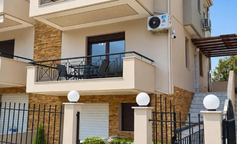 Lirtzis Deluxe Villa