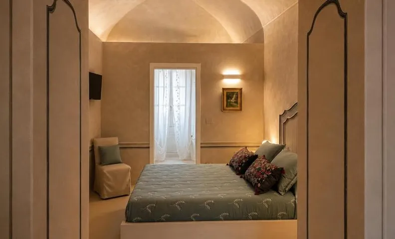 Castello di Morozzo Guest House