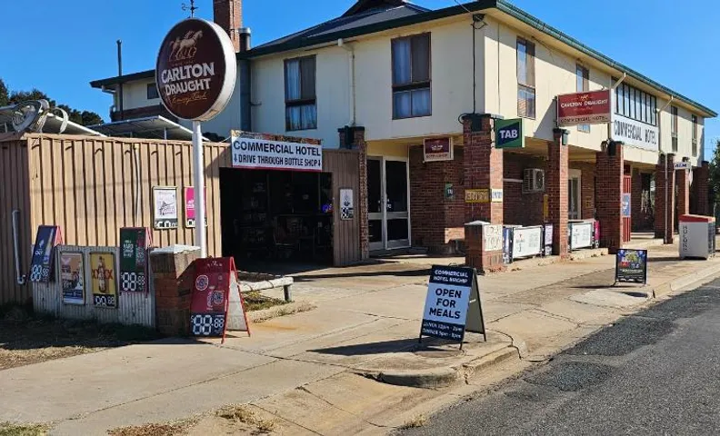 Commercial Hotel