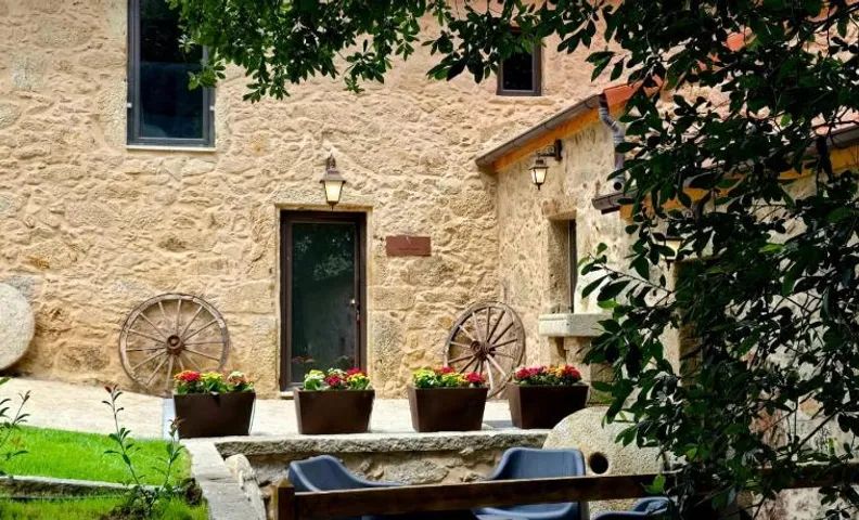 Uíma River House