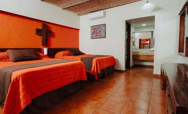 Hotel Mesón de los Cristeros