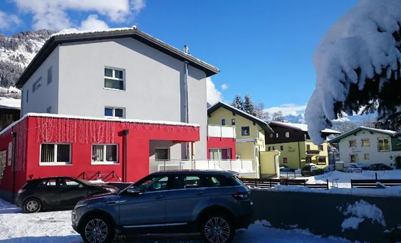 Alpine Appart - Premium Family Apartments and Natural Swimming Pond