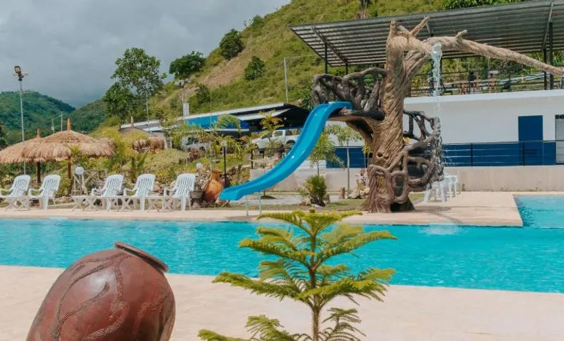 Meg's Resort
