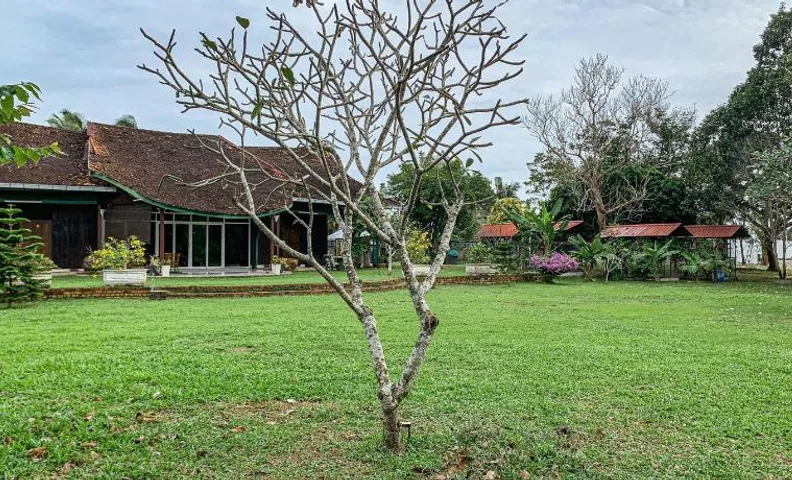 Aaira 8Pari Riverview Lodge