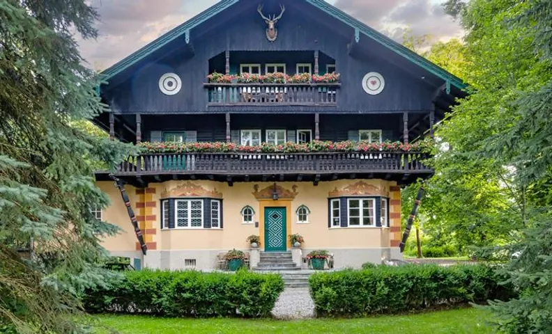 Villa Zollhaus Bed & Breakfast