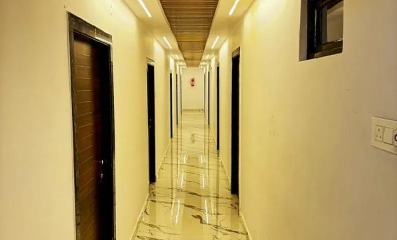 STAR Hotel