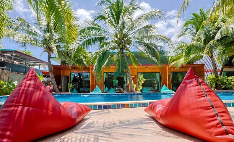 Kinjo Park Resort - Near Wat Chedi Ai Khai