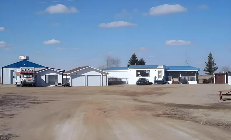 Raval Paradise Motel and RV Park