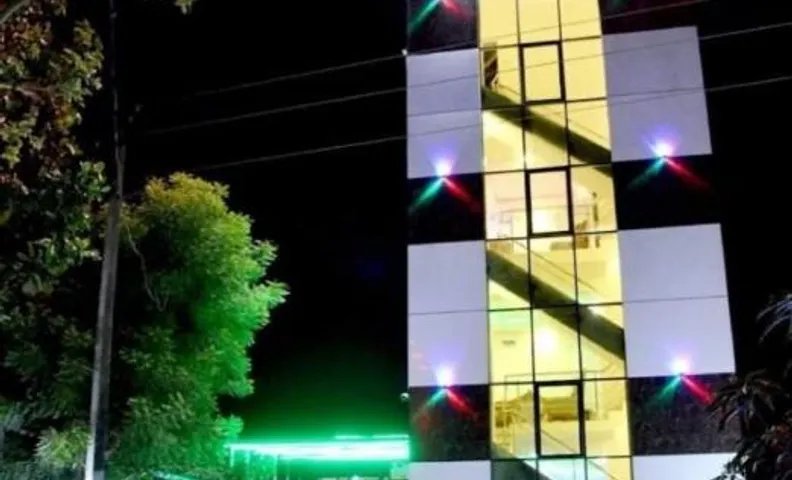 Hotel Shalimar Executive, Uran Islampur