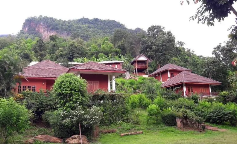 Saen Kam Resort
