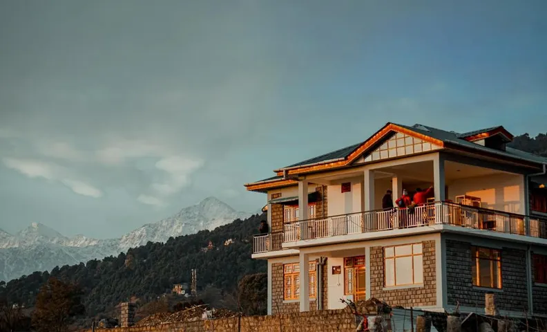 Flashpackers Bir | Rooms & Dorms