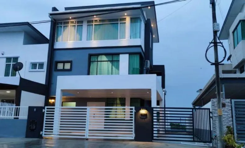 산다칸 시내의 프라이빗 하우스 (215m², 침실 4개, 프라이빗 욕실 4개)