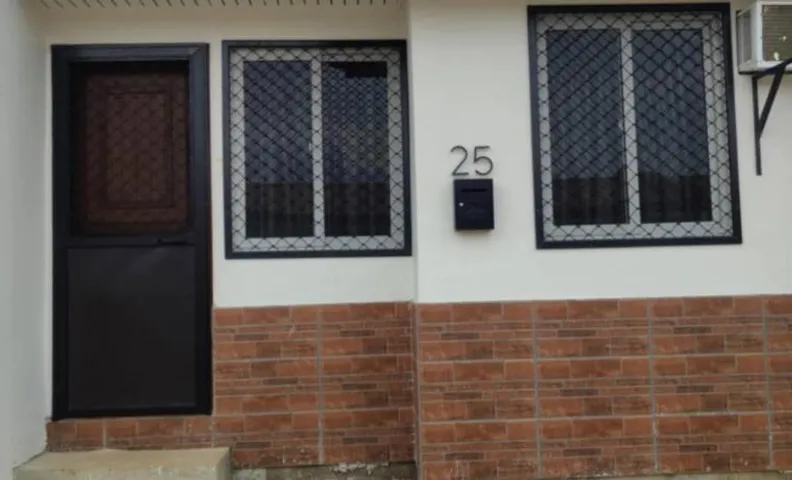 Joann Homestay 25