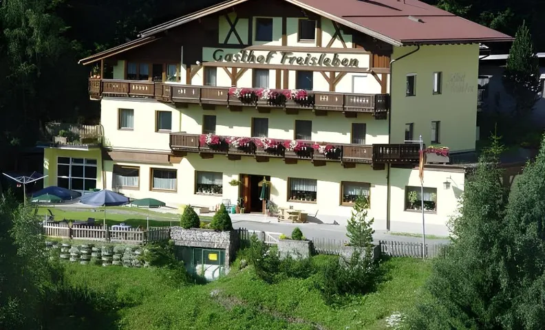 "Quality Hosts Arlberg" Hotel-Gasthof Freisleben
