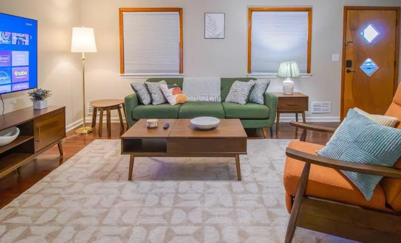 3BR Home Near Louisville | King Suite Fenced Yard
