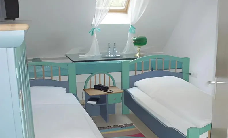 biozertifiziertes Hotel Hopfigheimer Hof mit Wein-Shop