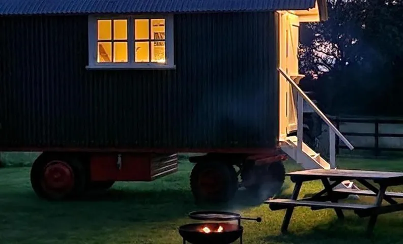 The Delkin Shepherds Huts Castle Combe