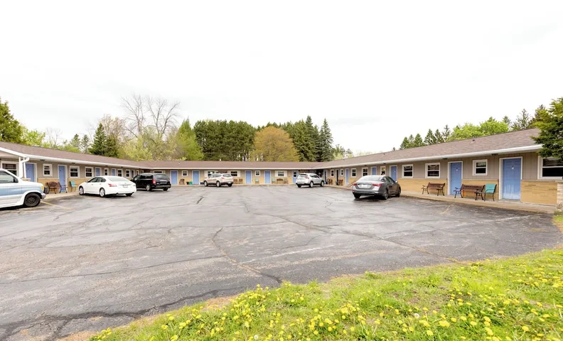 The Edgewood Motel