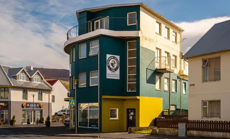 Westman Islands Inn