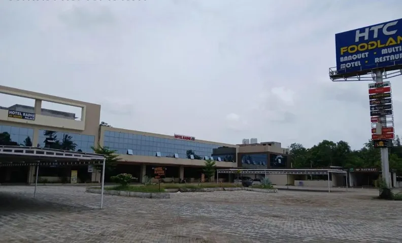 Hotel Radhe Palace