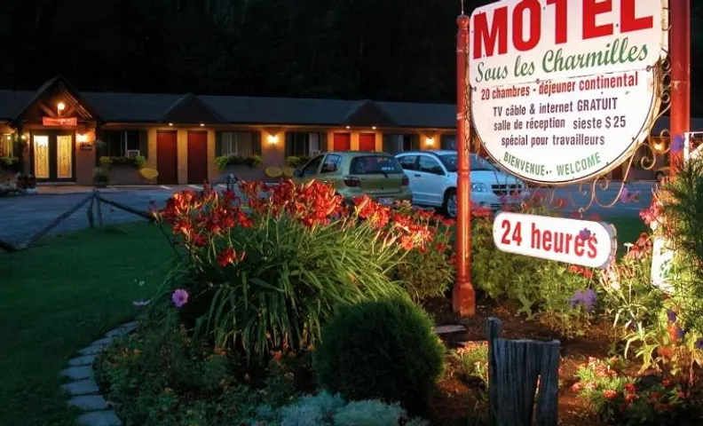 Motel Sous Les Charmilles