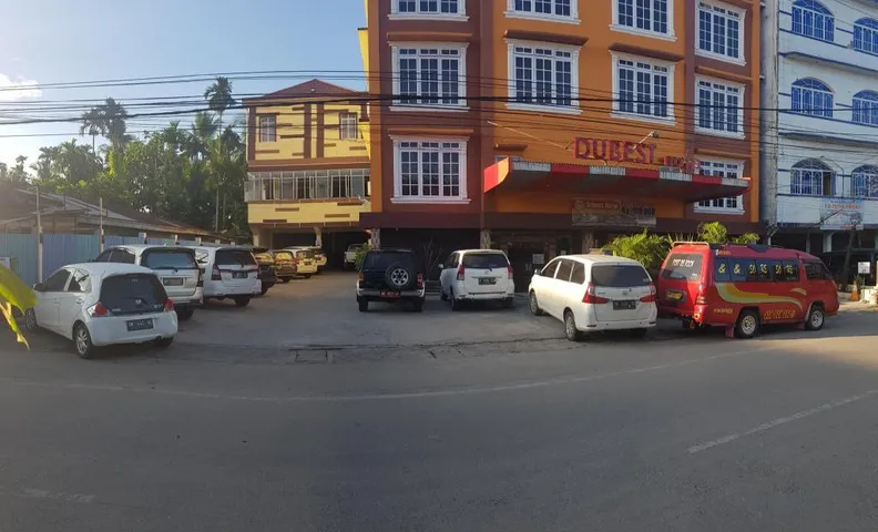 Hotel Dubest