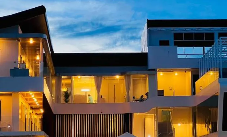 Farmfield Hotel