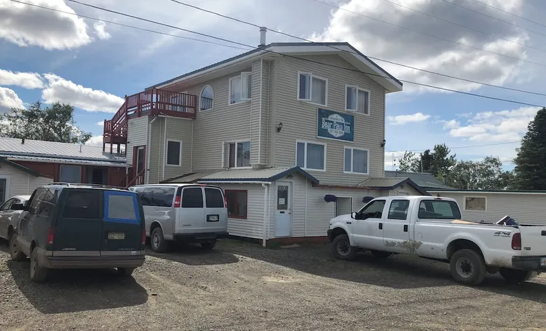 Bear Paw Inn