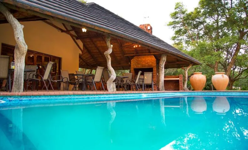 Bush Lovers Lodge